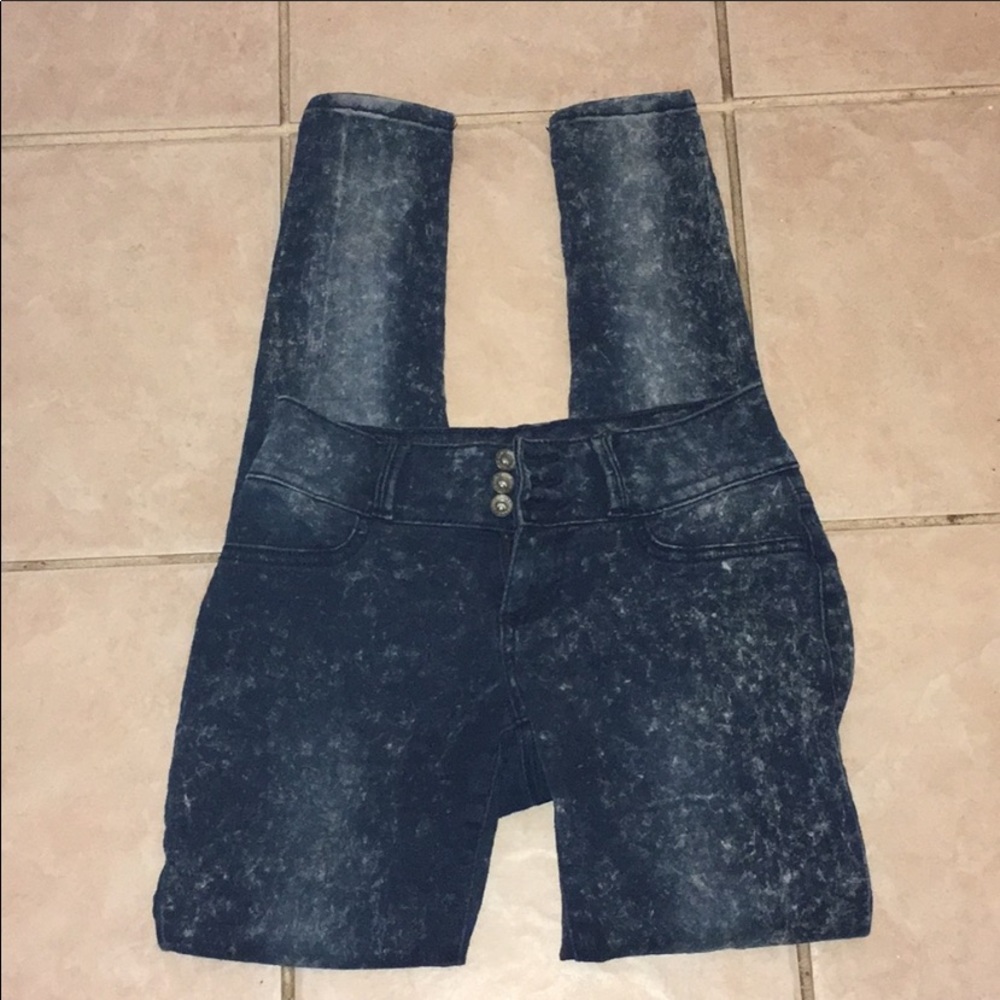 Hot Topic Lovesick Acid Wash Jeggings